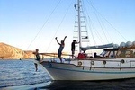 Santorini Caldera Traditional Cruise with Meal and Drinks