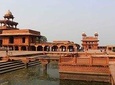 Private Excursion to Fatehpur Sikri And Abhaneri Stepwells From Agra To Jaipur
