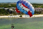 Parasailing Smathers Beach Key West