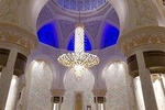 Abu Dhabi sightseeing tour from Dubai with Grand mosque visit and lunch