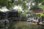2-Hour Shanghai Yu Garden and Old Town Private Walking Tour