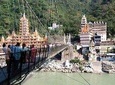 Explore Rishikesh On Foot With Lunch