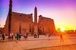 From Luxor : Full-Day Guided Tour of the East and West Banks
