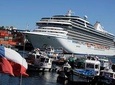 PRIVATE TOUR: Pre or Post Cruise San Antonio Port with Santiago Tour and Winery