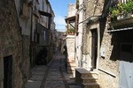Vico del Gargano tour: quaint old town with traditional builkdings