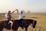 Cairo : Guided Day Tour to Giza Pyramids & Sphinx ,Sakkara and Memphis 