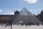 Must-Sees of the Louvre Museum 1.5 hour Guided Tour