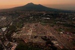 Discover Pompeii and Vesuvius on a FD day trip from Pompeii