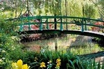 Private Giverny Half-Day Trip, including Monet Gardens and Grave, from Paris