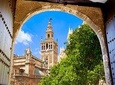 Monuments of Seville: Cathedral, Alcazar and Giralda with Tickets 