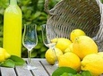 Limoncello, Oil & Inlaid Tour in Sorrento