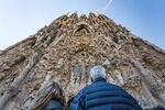 Fast Entry: Sagrada Familia & Park Güell Guided Tour with Transport