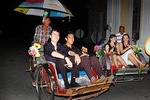 Penang Night Tour with Trishaw Ride & Dinner