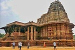 Day Excursion to the unique Ramappa Temple from Hyderabad with Lunch