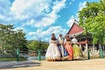 Full-day Customizable Private Seoul Highlight Tour with Hanbok Experience