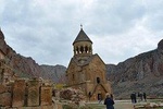  Armenia private tour from Yerevan to Noravank Monastery