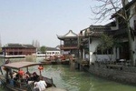Private Tour: Half Day Excursion to Zhujiajiao Water Town with Boat Ride