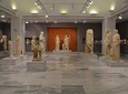 Accessible Heraklion tour to Knossos & Archaeological Museum or Shopping 