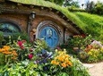 Auckland to Rotorua via Hobbiton Movie Set One-Way Private Tour