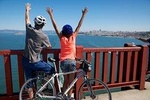 Viator Exclusive: Golden Gate Bridge Guided Bicycle Tour with Lunch at Local Hotspot