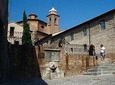 Day trip from Rimini to Verucchio and Santarcangelo with lunch