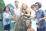 Boutique Cruise Lan Ha bay 2D/1N Tour: Kayaking, swimming, Fishing, Full meals