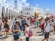 Walking Tour of Fira Town 
