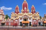 Temple Tour of Delhi Combo with Taj Mahal Tour at Sunrise 2 days