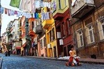 ALTERNATIVE WALKING TOURS