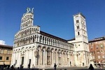Pisa, Lucca and Tuscany Private Tour from Livorno