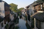 Private Tour to Zhouzhuang Town with Boat Ride from Shanghai with Meal Option