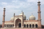 Explore the beauty of Old Delhi
