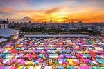  Experience Typical Thailand at Night with Streetfood Dinner & Foot Massage