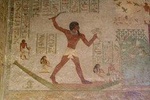 sightseeing Day Tour to Giza pyramids and Egyptian Museum and Bazaar From cairo