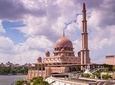 Putrajaya Tours with Perahu Dondang Sayang from Kuala Lumpur