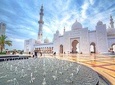 Sheikh Zayed Grand Mosque Tour From Dubai 
