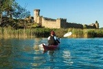 Day Trip: Experience kayak + Lunch At Lake Trasimeno + Assisi Private Tour + aperitif