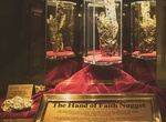 See World's Largest Golden Nugget, Las Vegas, Nevada