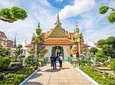 Small-Group Bangkok Temples Tour at Wat Arun, Wat Phoa and Wat Saket