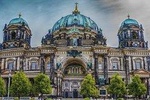 Private Premium Car Transfer from Prague to Berlin with 2h of Sightseeing