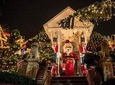 NYC Christmas Lights Limousine Tour - Dyker Heights in Brooklyn