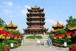 Private day tour to Wuhan Yellow Crane Tower Donghu lake Yangtze River Bridge