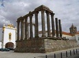 Private excursion for 1 to 8 people: the city of Évora and its monuments