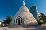 Small Daily Tours From Beirut to Jeita Grotto, Harissa and Byblos with Lunch