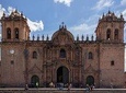 Bus tour with free stops in Cuzco