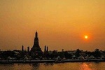Sunset Selfie Tour with Bangkok Landmark & Dinner at China Town