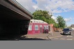Belfast Executive Black Taxi Tour, Drive across the divide, segragated Belfast, 
