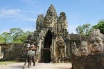 6 Days Private Guide Tour Phnom Penh to Siem Reap included domestic flight