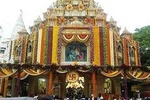 Pune Walking Tour with a Punekar