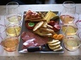 2 Hour Wine Tasting and Cheese Lunch in Portuguese Wine Bar
